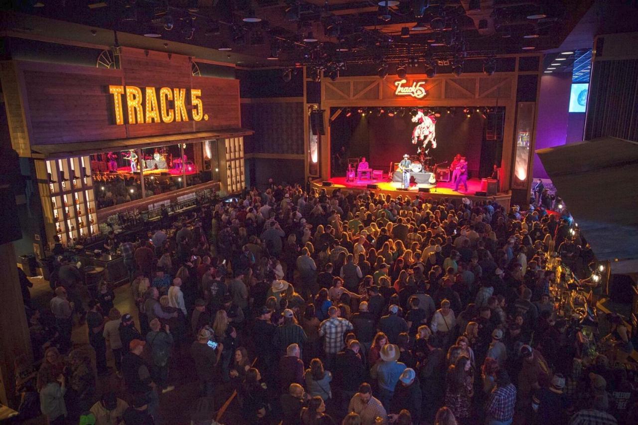 Hard Rock Hotel & Casino Tulsa Catoosa Bagian luar foto
