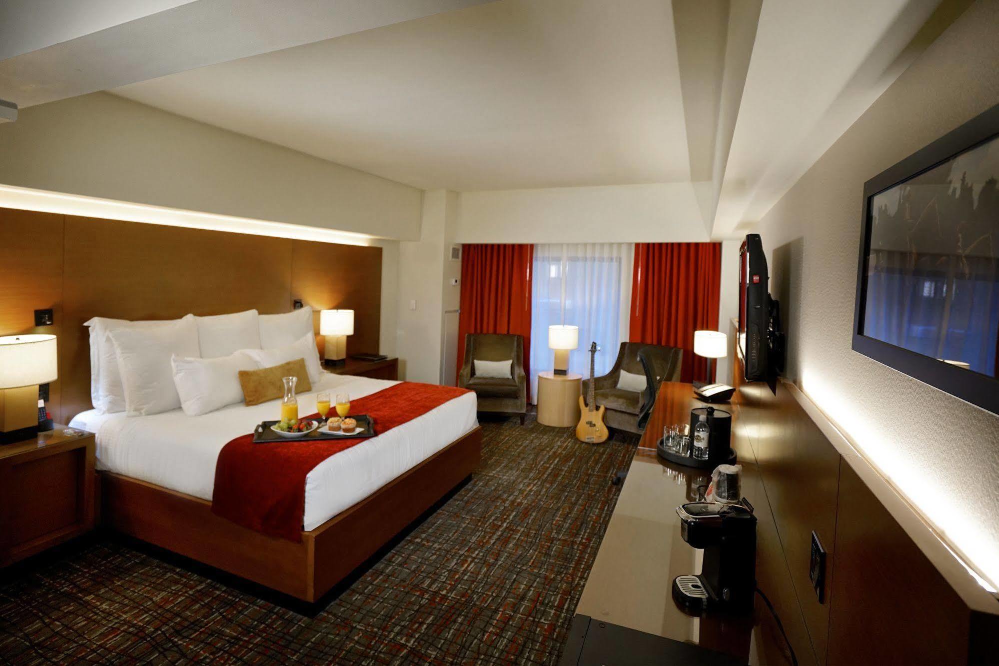 Hard Rock Hotel & Casino Tulsa Catoosa Bagian luar foto